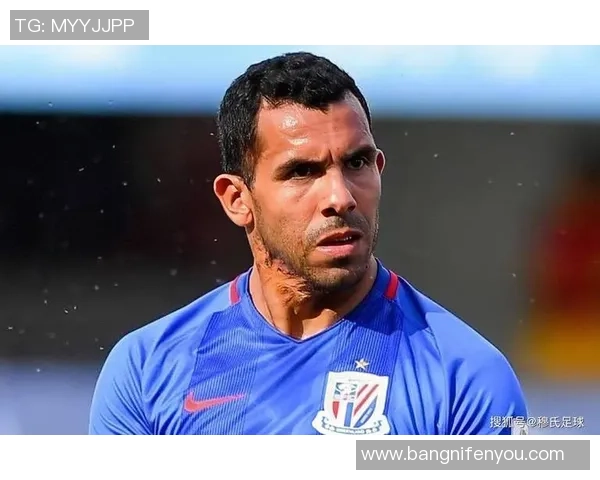 法国野兽级足球巨星的传奇崛起与绿茵场上的力量征服之路